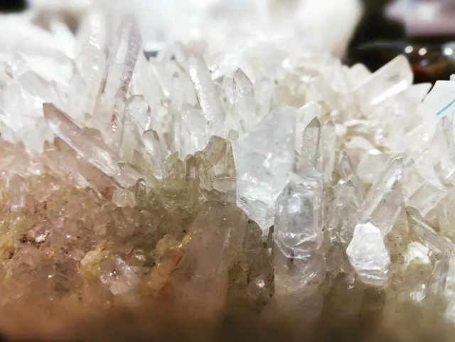 #bergkristall  #quarz #mineralien  #edelsteintagedortmund  #edelsteintageköln #edelsteintage #edelsteintagehannover